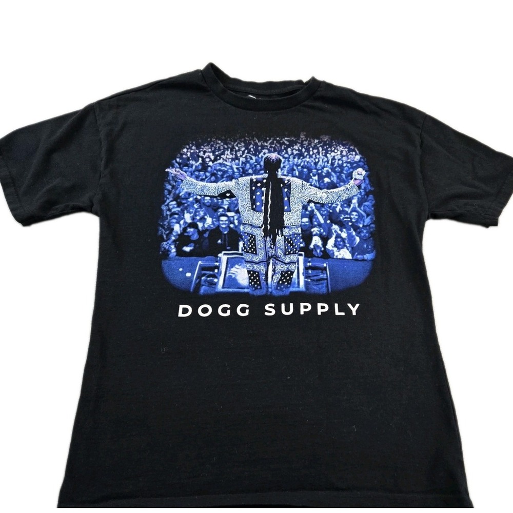 Dogg Supply Snoop Graphic T-shirt  Concert Fan Short Sleeve Crew Neck Size Small